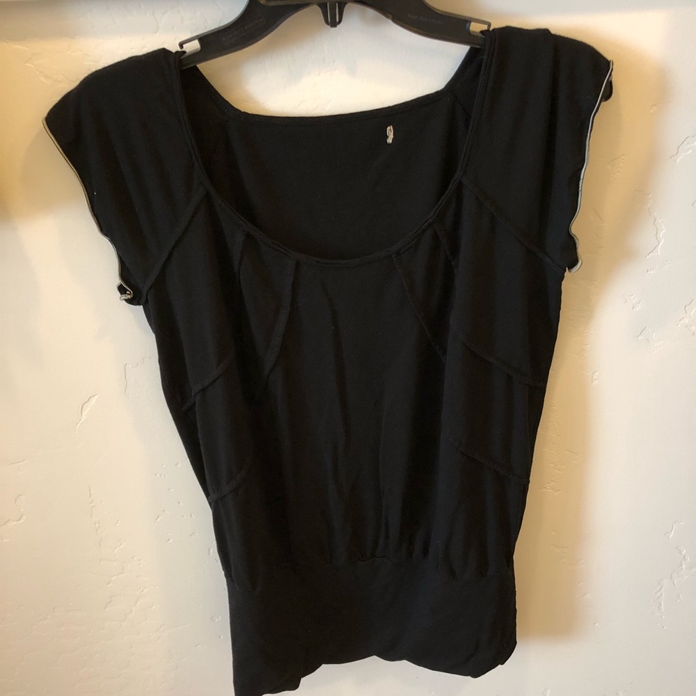 Max Studio Black Top